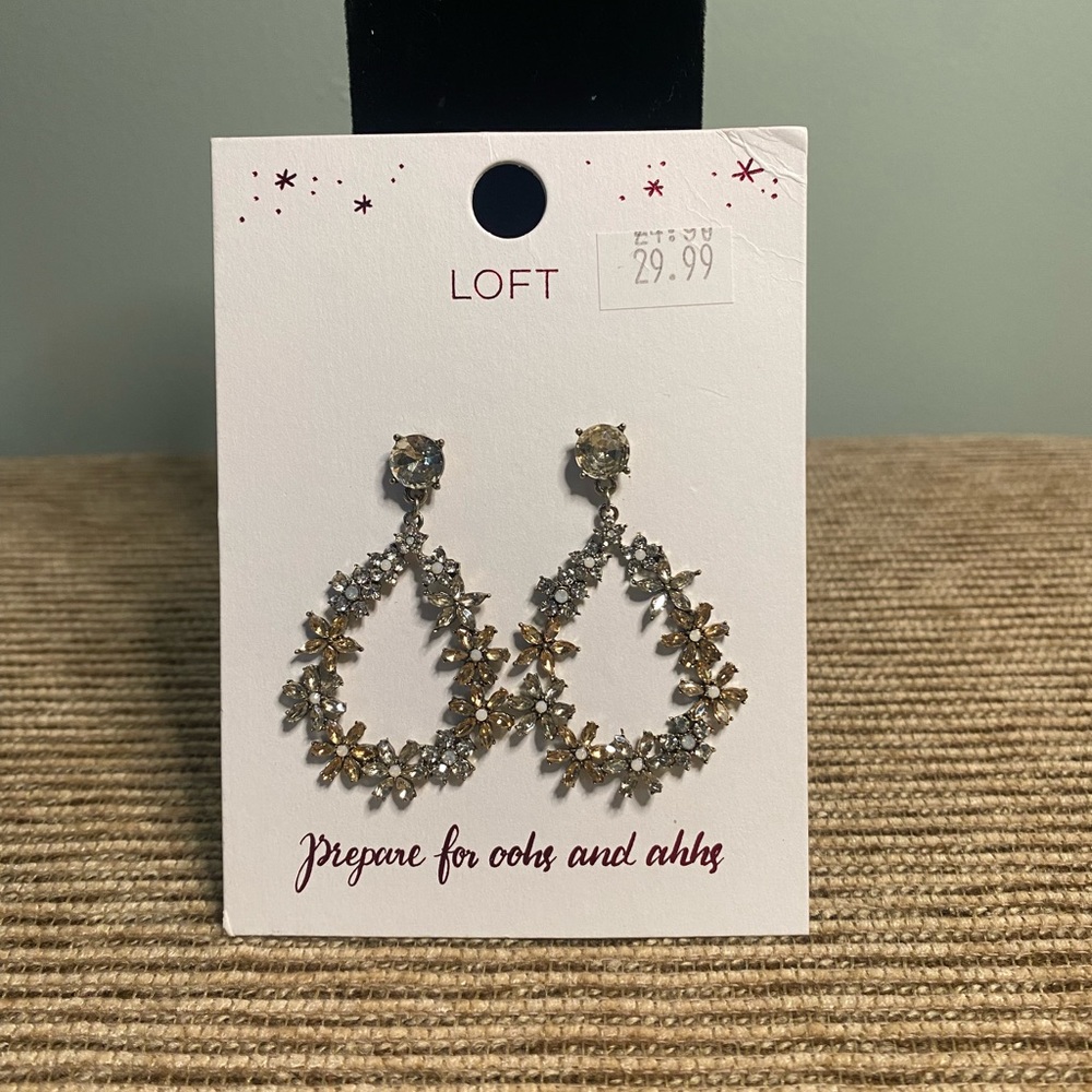 LOFT flower earrings